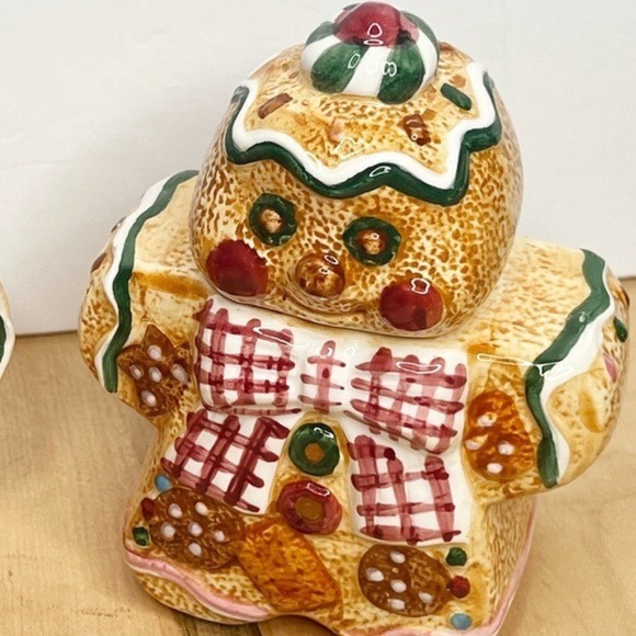 Gingerbread Men Sugar Bowl and Creamer Christmas Sugar Bowl and Creamer, - Picture 6 of 8